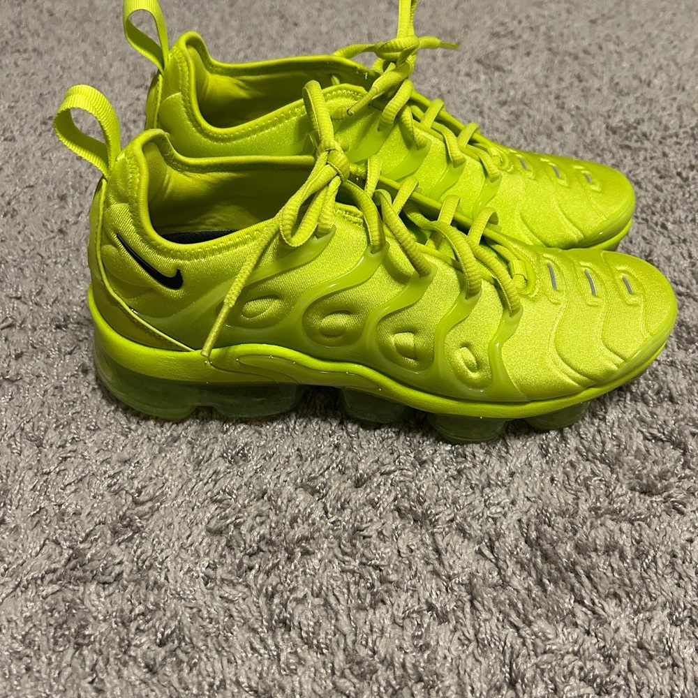 Nike Air Vapormax Plus “Tennis Ball”